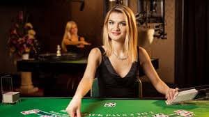 Roulette Live Casino Viral138 dengan meja Eropa dan dealer cantik profesional